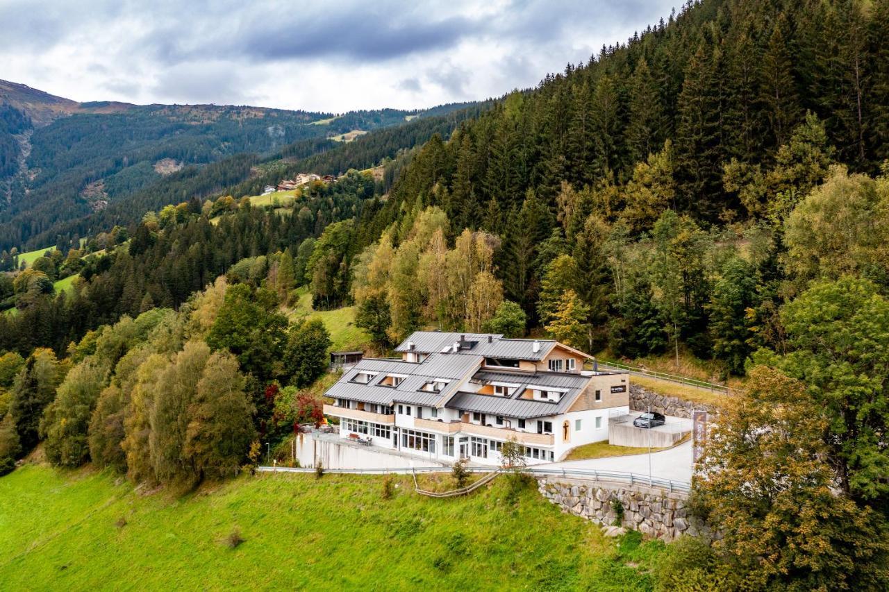Der Sonnberg Alpinlodges - Apartments Mit Seeblick, Privater Sauna Und Self Check-In Целль-ам-Зе Экстерьер фото