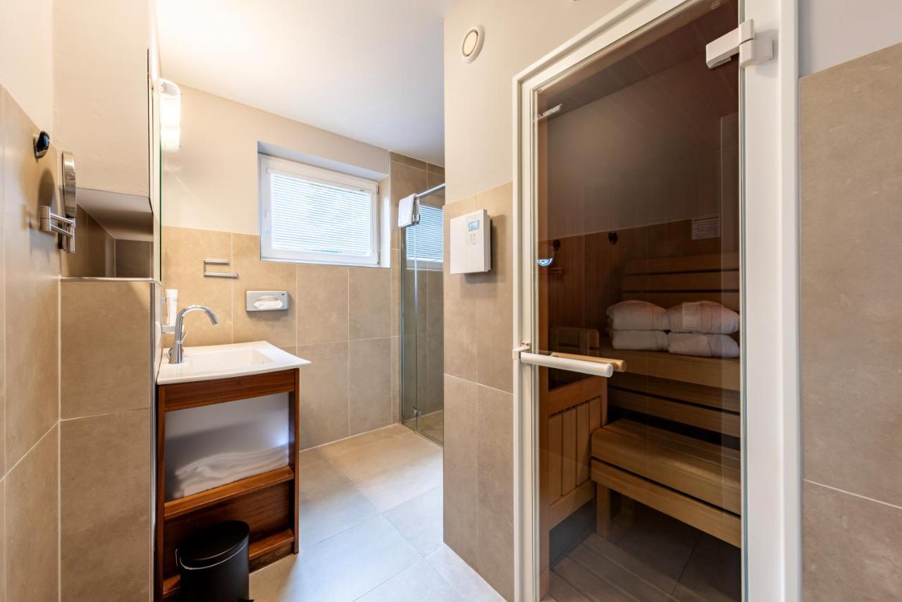 Der Sonnberg Alpinlodges - Apartments Mit Seeblick, Privater Sauna Und Self Check-In Целль-ам-Зе Экстерьер фото