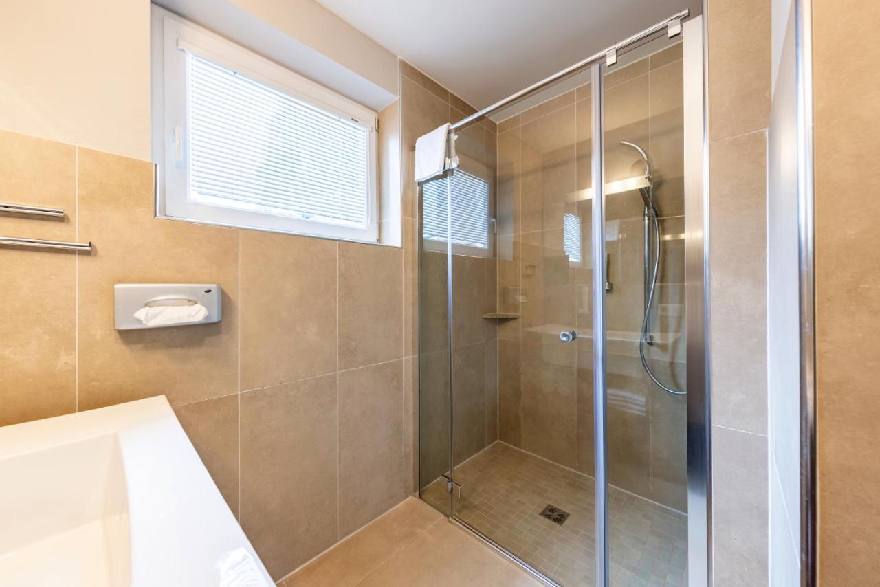 Der Sonnberg Alpinlodges - Apartments Mit Seeblick, Privater Sauna Und Self Check-In Целль-ам-Зе Экстерьер фото