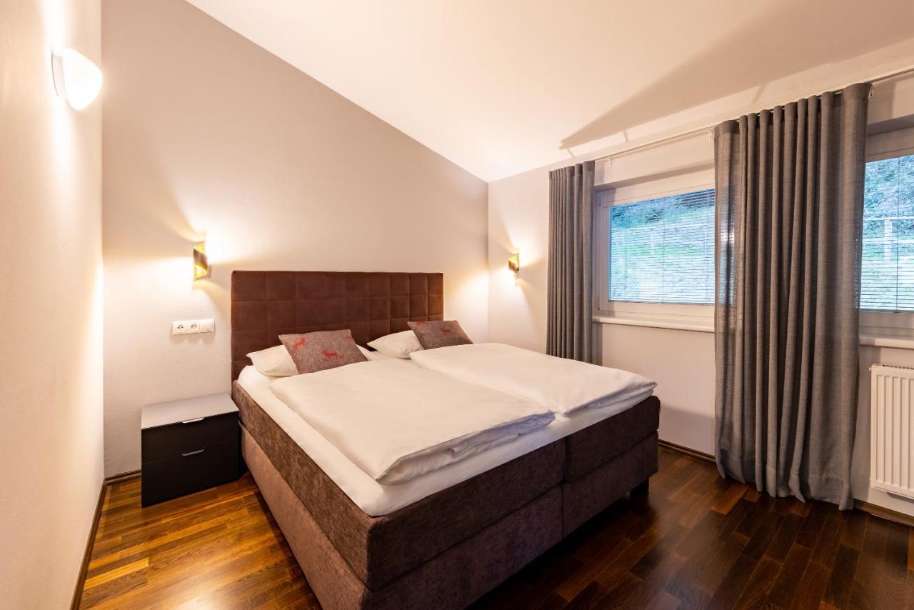 Der Sonnberg Alpinlodges - Apartments Mit Seeblick, Privater Sauna Und Self Check-In Целль-ам-Зе Экстерьер фото