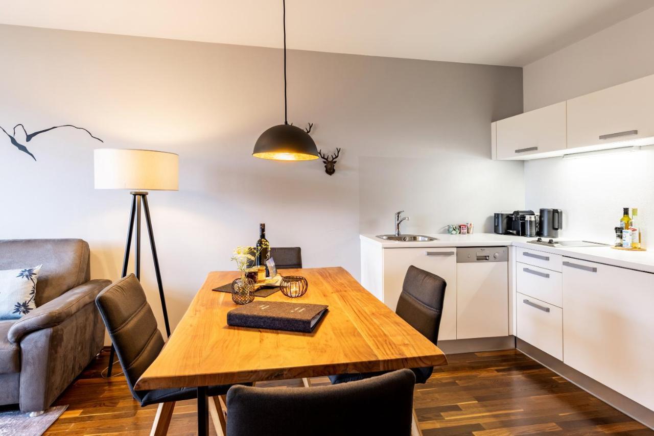 Der Sonnberg Alpinlodges - Apartments Mit Seeblick, Privater Sauna Und Self Check-In Целль-ам-Зе Экстерьер фото