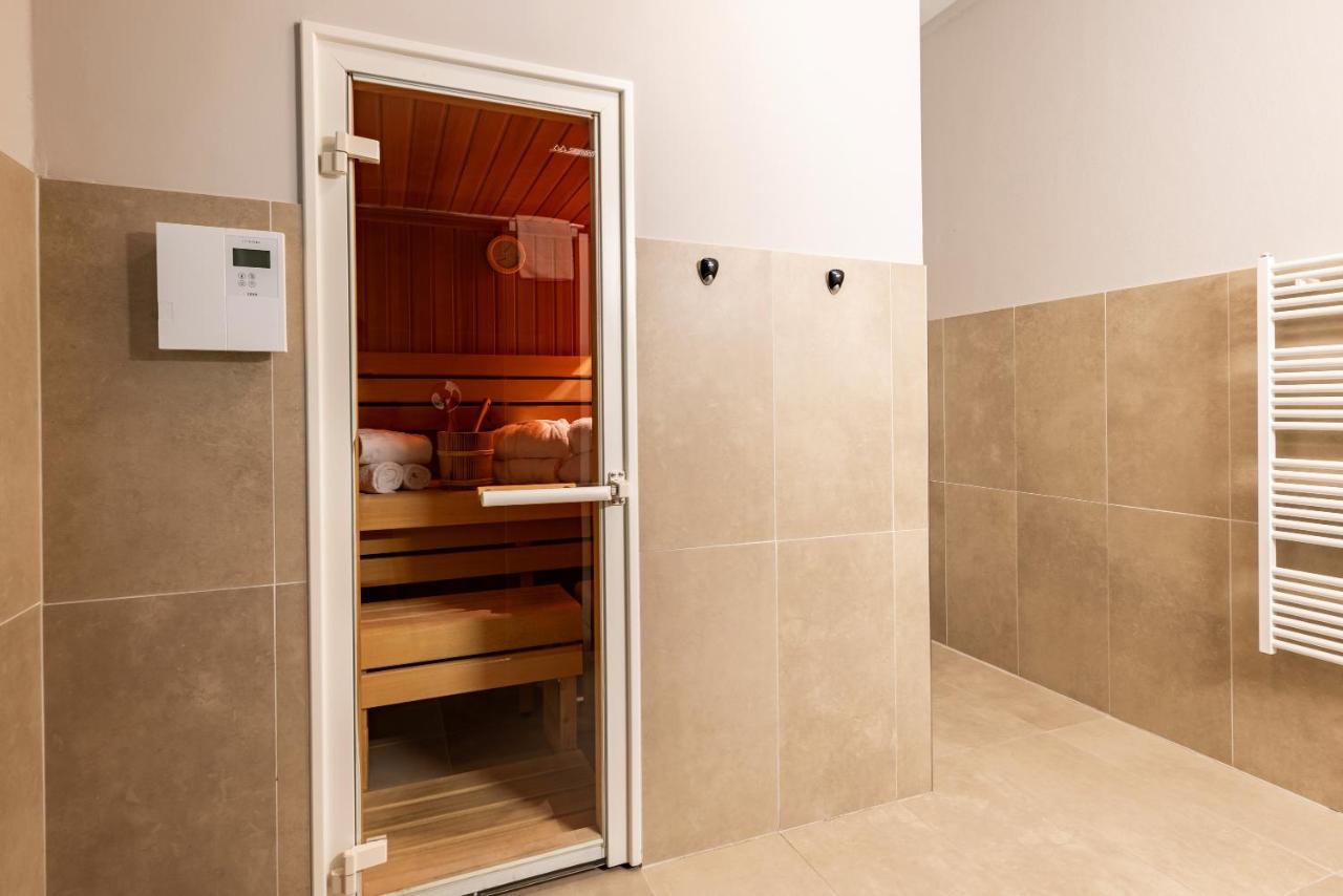 Der Sonnberg Alpinlodges - Apartments Mit Seeblick, Privater Sauna Und Self Check-In Целль-ам-Зе Экстерьер фото