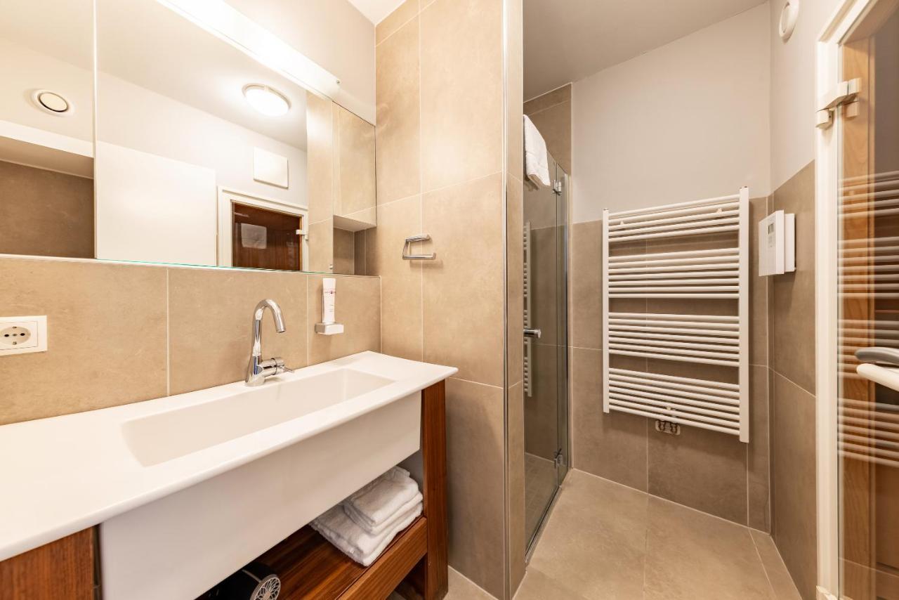 Der Sonnberg Alpinlodges - Apartments Mit Seeblick, Privater Sauna Und Self Check-In Целль-ам-Зе Экстерьер фото